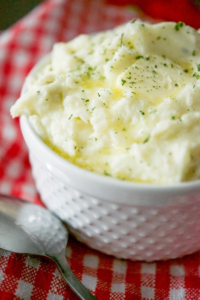 Creamy Garlic Herb Mashed Potatoes
